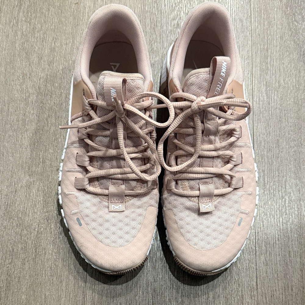 Nike Metcon Women's Blush Pink Sneakers